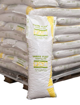 VARME FLEX træpiller 16 kg sæk Sæk med VARME FLEX træpiller 16 kg på palle
