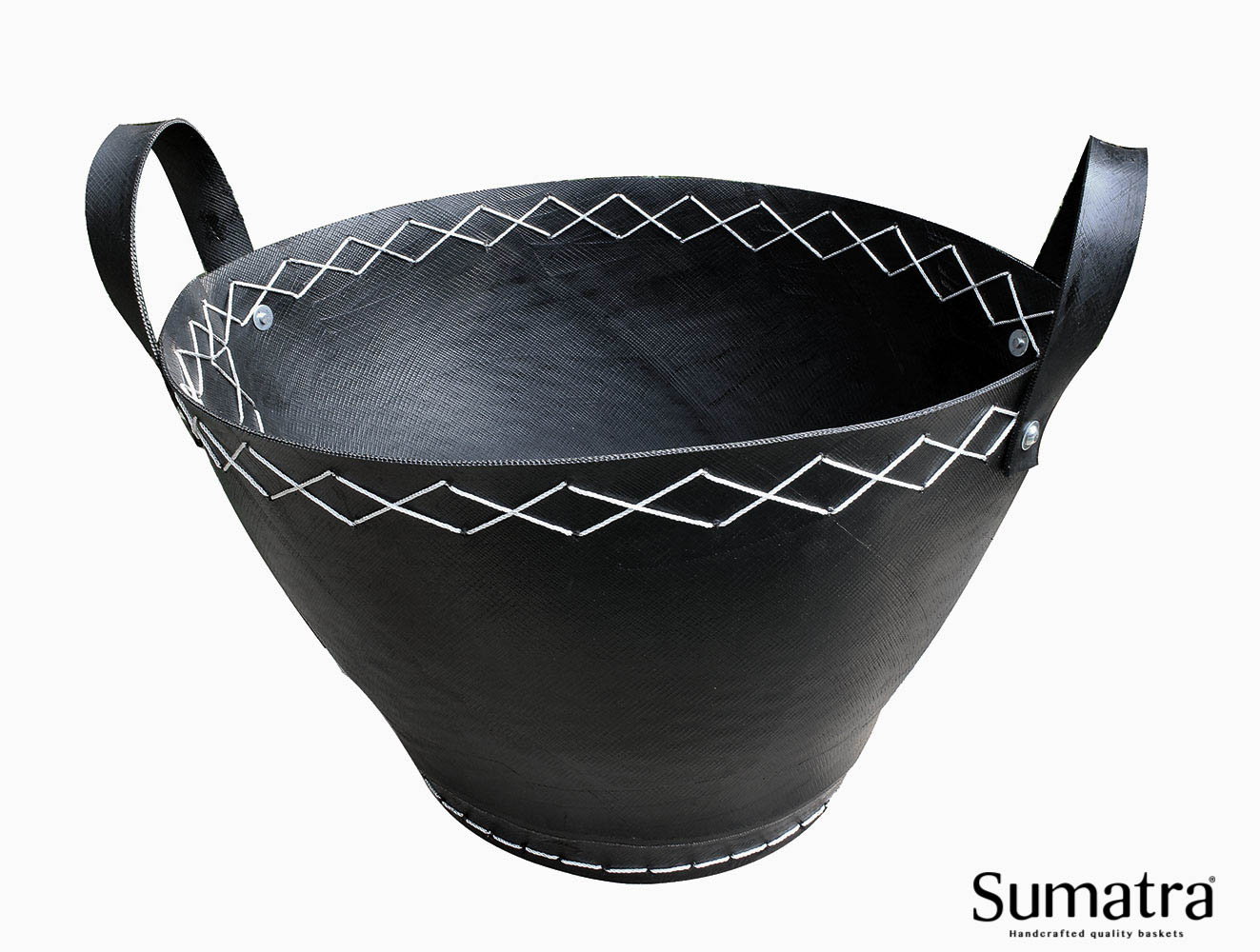 Sort Sumatra kurv i gummi med hvide syninger